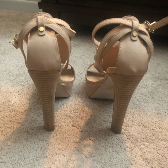 Colin Stuart Heels - Picture 4 of 6